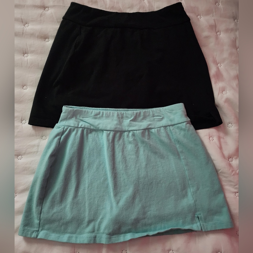 Art class skorts.